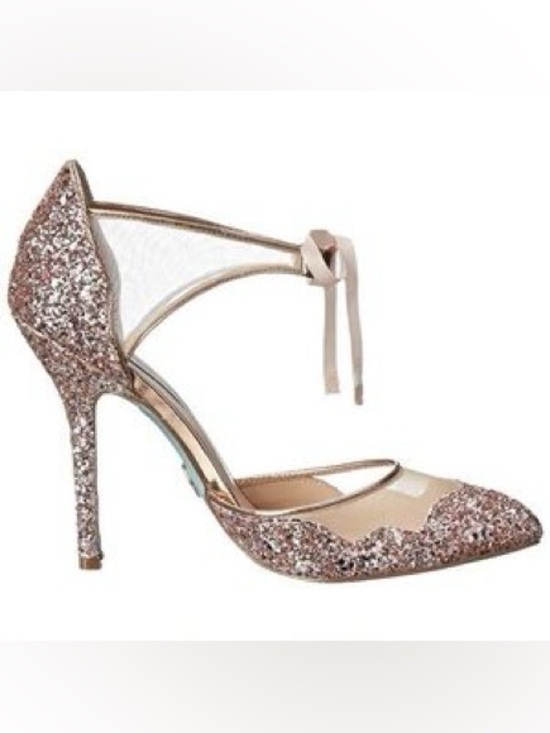 Betsey Johnson Shoes - Betsey Johnson Rose Gold Pump Size 8.5
